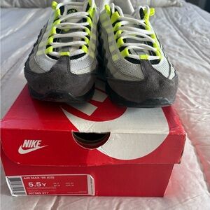 Nike Air Max 95 White and Neon Green Sneakers